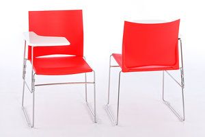 Die hochwertigen Materialien machen den Konferenzstuhl Ibiza ST unverwüstlich